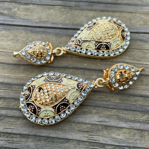 Earrings Gold Tone Women Fashion Ear Jewelry Crystals Accent Traditional Earring - Picture 5 of 10